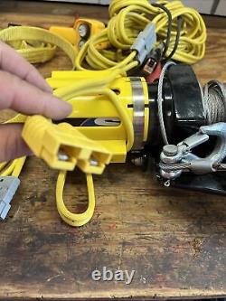 Superwinch Winch in a bag portable electric winch with remote 2500 lb pull