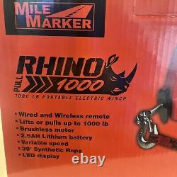 Tireur de rhinocéros Mile Marker Pull 1000 Orange avec treuil électrique portable et corde synthétique de 39 pieds.